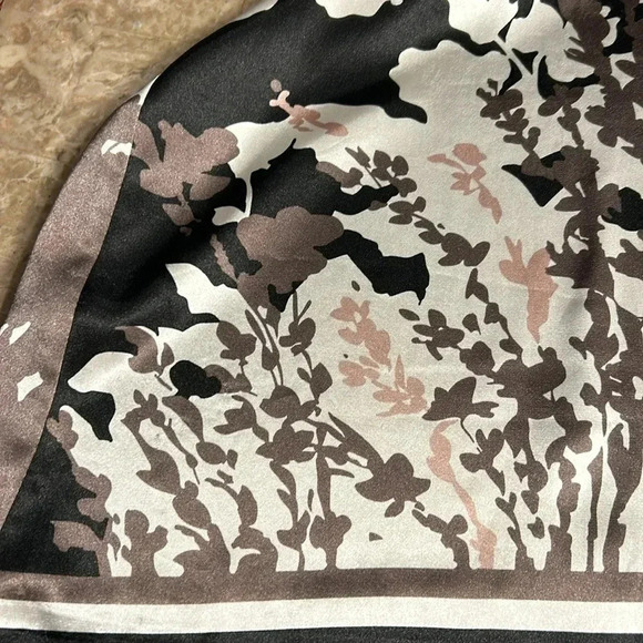 RW & CO dress, halter ,sateen,shiny ,empire waist ,size  10 .Black floral artsy. - Picture 15 of 17